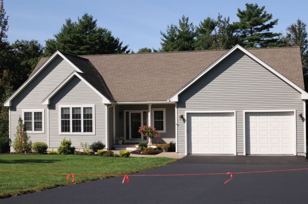 Blacktop Driveway Sealing in Summerfield