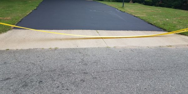 Driveway Sealcoating in Summerfield